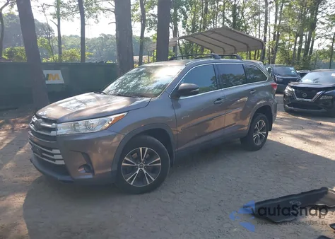 2019 Toyota Highlander Le z USA, uszkodzony, nr VIN 5TDBZRFHXKS925966